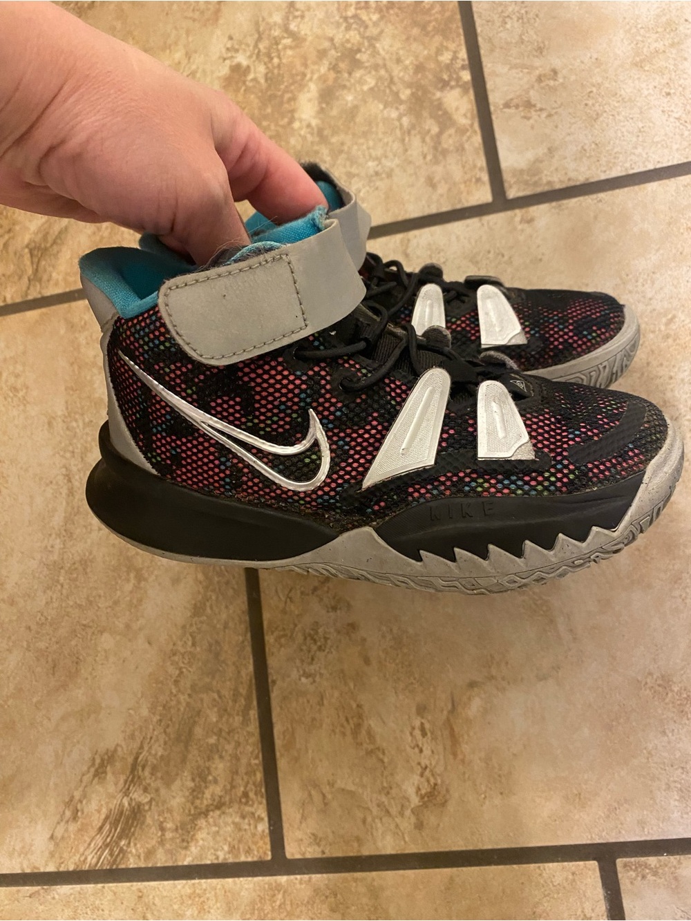 Nike Kyrie Irving Kids shoes